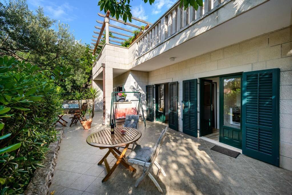 Center - With Private Terrace 2 *